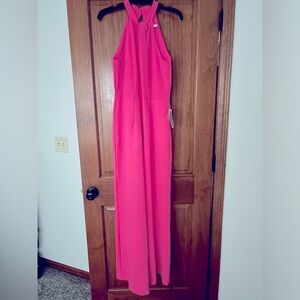 NWT Beautiful Bright Pink Jumpsuit - Pockets!!! Size 6 💕